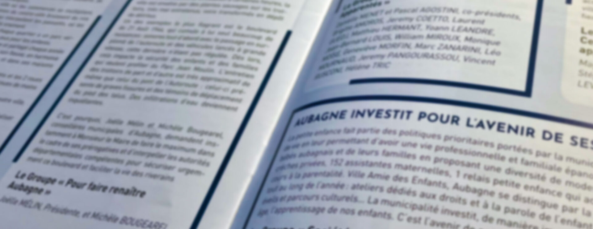 Vue des pages "Tribune d'expression des groupes politiques" du journal municipal l'AJJ