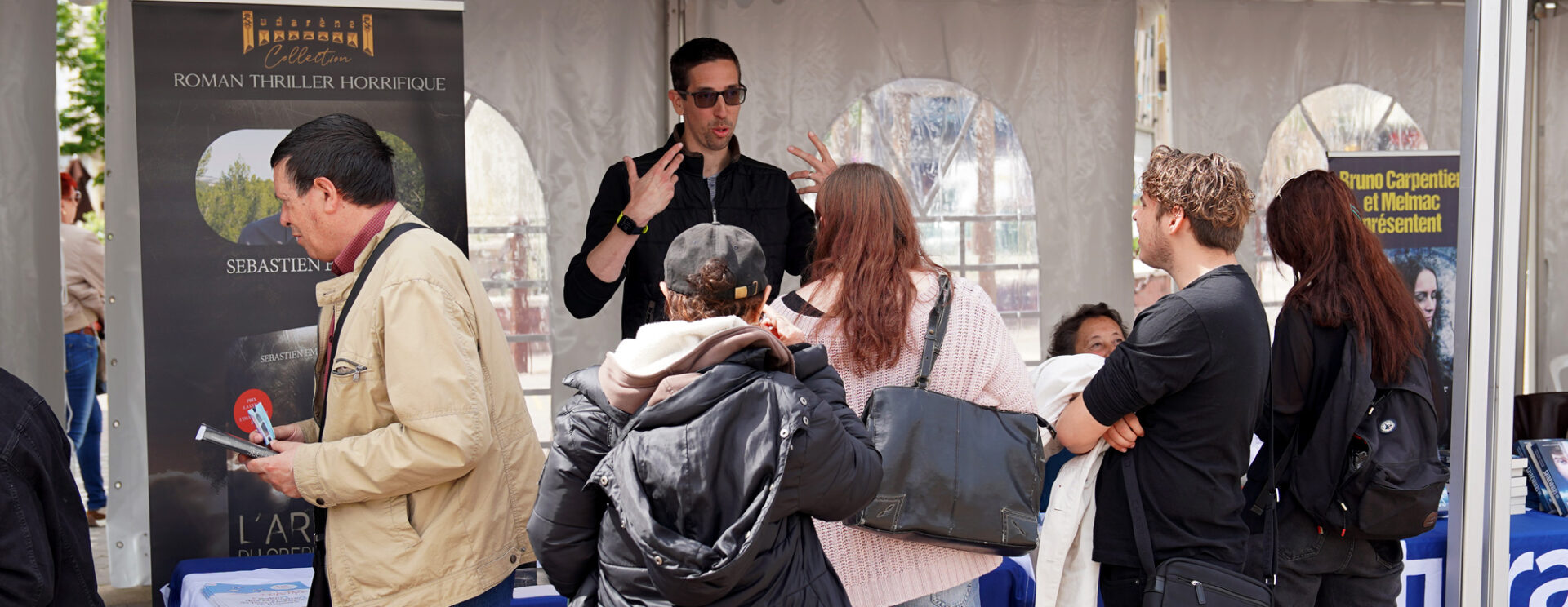 Au salon des écrivains sur le cours Foch, le 4 mai 2023