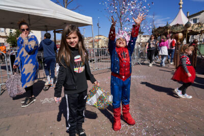 Agrandir l'image 8 sur 33, fenêtre modale