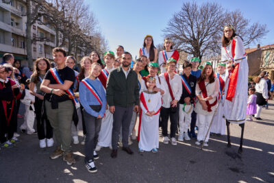 Agrandir l'image 7 sur 33, fenêtre modale