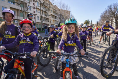 Agrandir l'image 1 sur 33, fenêtre modale