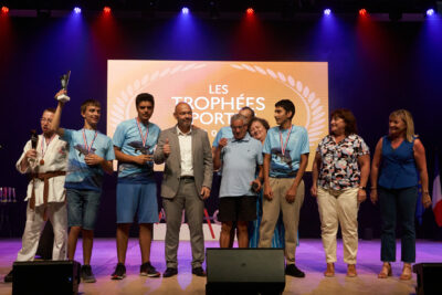 Agrandir l'image 14 sur 88, fenêtre modale