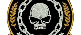 il s'git d'un logo, représentant une tête de mort encadrée de laurier et de chaine, avec écrit en doré Pilgrim Brothers