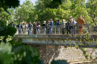 Sur la passerelle du parc de la Botte - Agrandir l'image, fenêtre modale