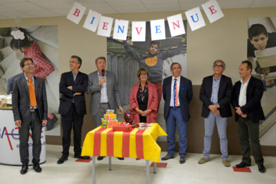 Agrandir l'image 2 sur 3, fenêtre modale