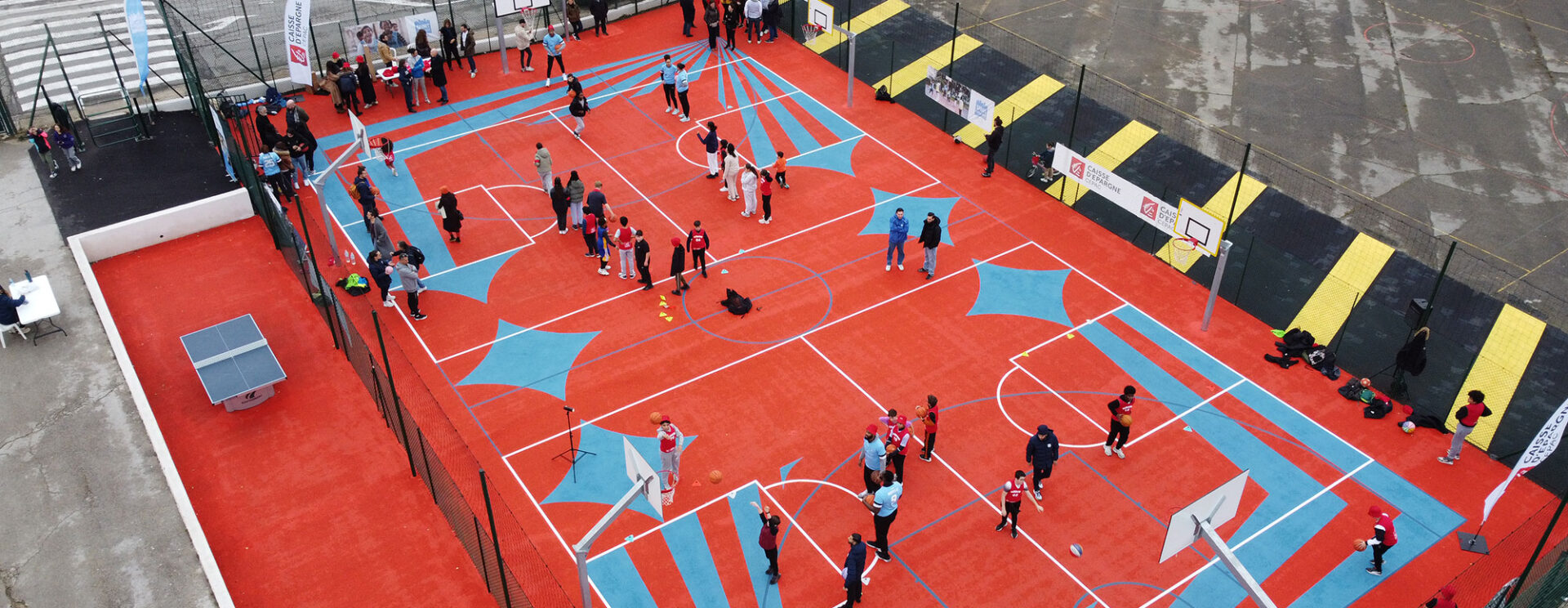 Terrain de basket du complexe sportif du Charrel vue de haut, le mercredi 17 janvier 2024