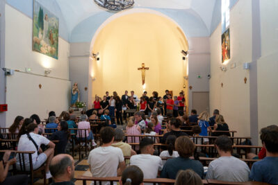 Agrandir l'image 48 sur 50, fenêtre modale