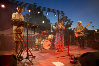 Agrandir l'image 7 sur 50, fenêtre modale