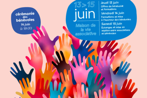 Affiche des Rencontres du bénévolat 2024 : un bouquet de mains de toutes les couleurs dressées vers le haut