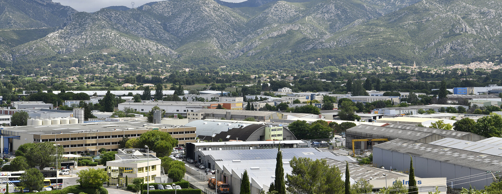 La zone industrielle des Paluds, vue du toit de la Bourbonne