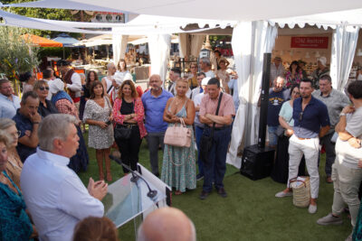 Agrandir l'image 2 sur 24, fenêtre modale