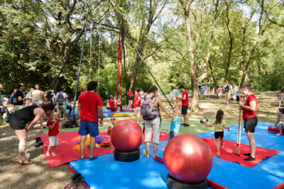 Agrandir l'image 2 sur 24, fenêtre modale