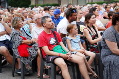 Agrandir l'image 6 sur 24, fenêtre modale