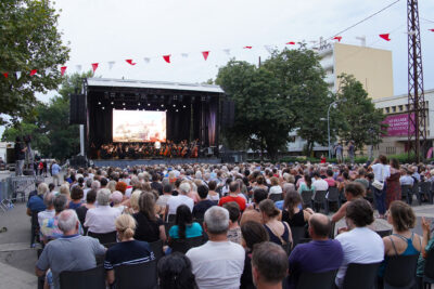 Agrandir l'image 11 sur 24, fenêtre modale