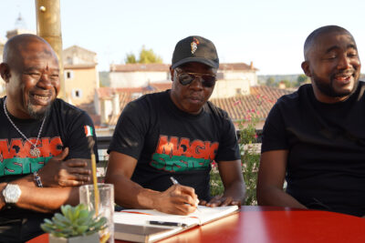 Agrandir l'image 2 sur 55, fenêtre modale