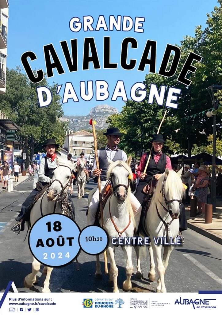 Trois chevaux montés sur le cours Foch, avec Garlaban en fond. - Agrandir l'image, fenêtre modale
