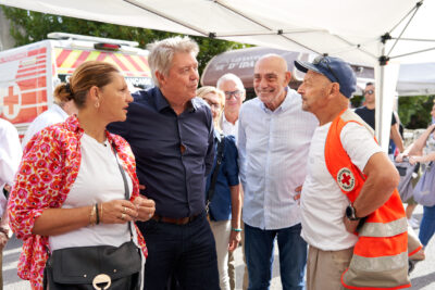 Agrandir l'image 9 sur 86, fenêtre modale