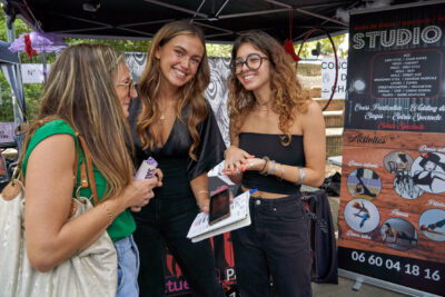 Agrandir l'image 7 sur 86, fenêtre modale