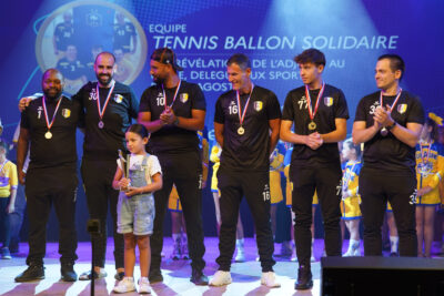 Agrandir l'image 6 sur 42, fenêtre modale