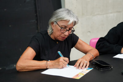 Agrandir l'image 2 sur 27, fenêtre modale