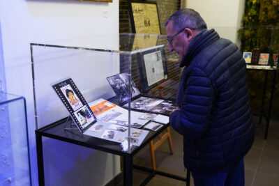 Agrandir l'image 1 sur 27, fenêtre modale