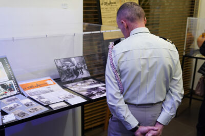 Agrandir l'image 22 sur 27, fenêtre modale