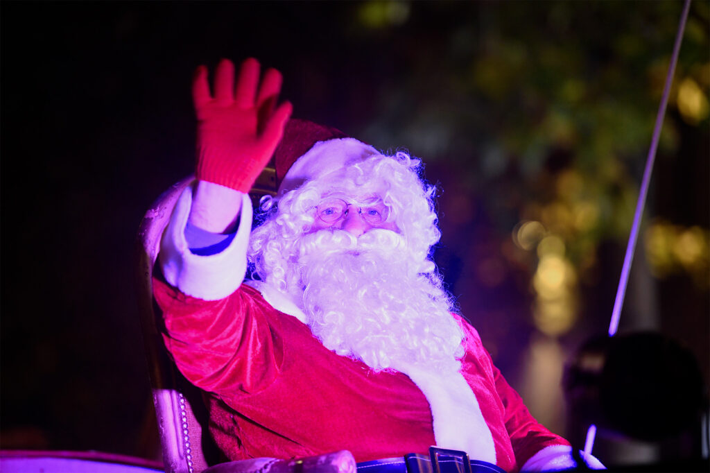 Le Père Noël  - Agrandir l'image, fenêtre modale