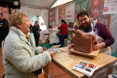 Agrandir l'image 2 sur 39, fenêtre modale