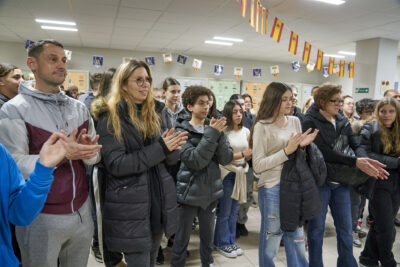 Agrandir l'image 3 sur 12, fenêtre modale