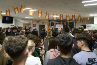 Agrandir l'image 1 sur 12, fenêtre modale