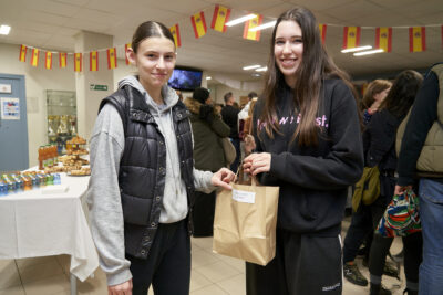 Agrandir l'image 9 sur 12, fenêtre modale