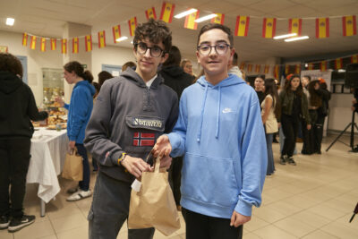 Agrandir l'image 6 sur 12, fenêtre modale