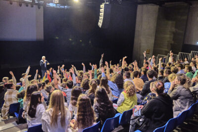 Agrandir l'image 2 sur 28, fenêtre modale