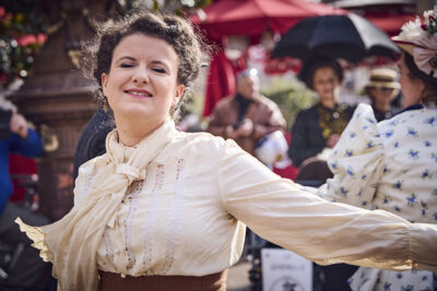 Agrandir l'image 2 sur 39, fenêtre modale