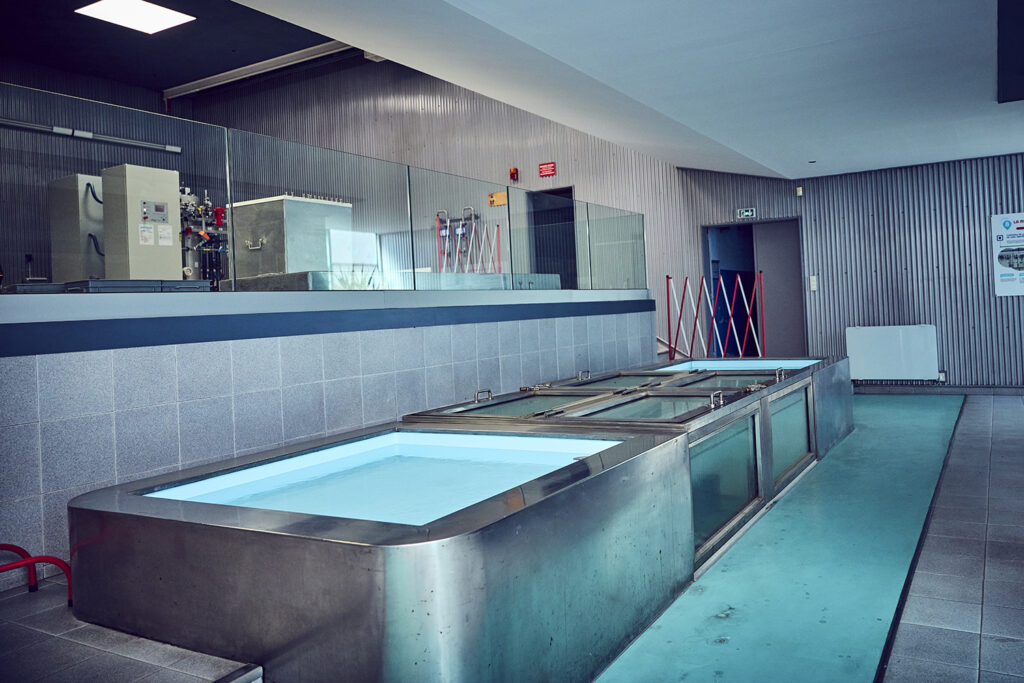 Bassin d'eau de L'Eau des collines - Agrandir l'image, fenêtre modale