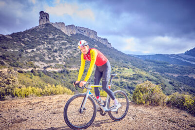 Clément Izquierdo quasiment en haut du col de l'Espigoulier - Agrandir l'image 2 sur 2, fenêtre modale