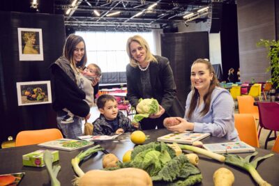 Agrandir l'image 3 sur 18, fenêtre modale