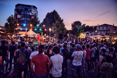 Agrandir l'image 11 sur 22, fenêtre modale