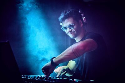 Agrandir l'image 2 sur 22, fenêtre modale