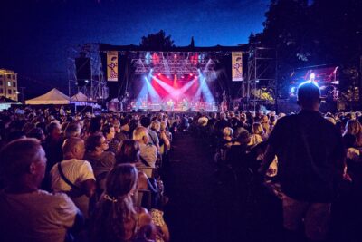 Agrandir l'image 8 sur 27, fenêtre modale