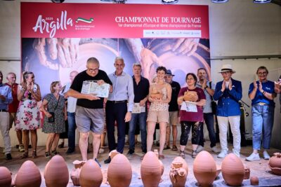 Agrandir l'image 2 sur 27, fenêtre modale