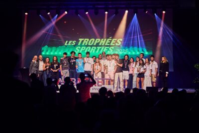 Agrandir l'image 2 sur 42, fenêtre modale