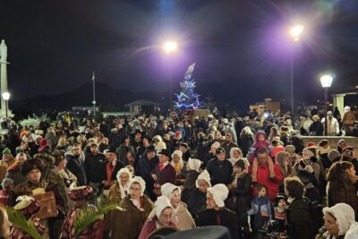 Agrandir l'image 2 sur 8, fenêtre modale