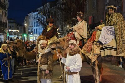 Agrandir l'image 4 sur 8, fenêtre modale