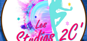 Une danseuse avec écrit en rose Les studios 2C'