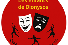 Deux masques de théâtre noir et blanc avec 3 bonhommes qui dansent et écrit la compagnie les enfants de dionysos