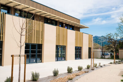 Agrandir l'image 2 sur 22, fenêtre modale