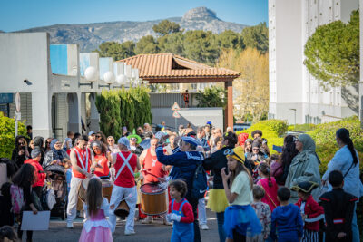 Agrandir l'image 14 sur 16, fenêtre modale