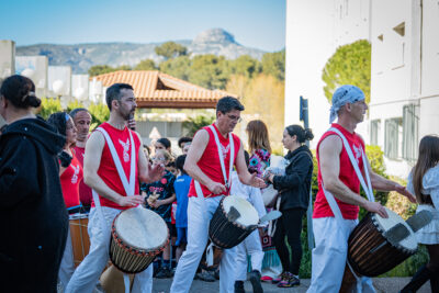 Agrandir l'image 2 sur 16, fenêtre modale