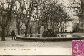 Le bassin du cours Beaumont vers 1910, où fut célébrée 40 ans plus tôt l'arrivée de l'« or blanc ».